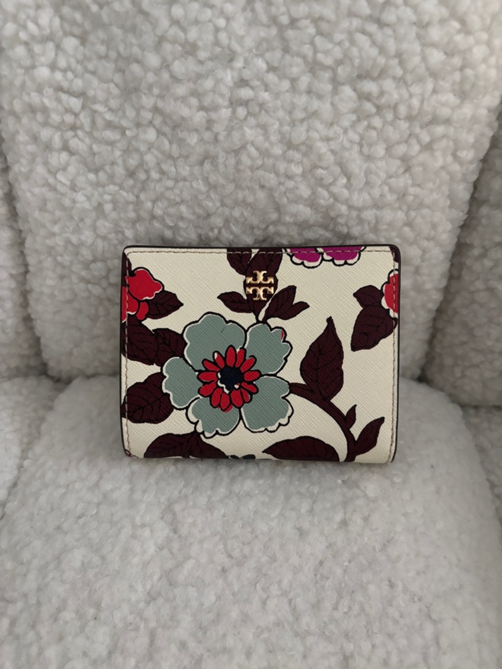 NWT Tory Burch Emerson Printed Mini Wallet Cream Red Blue Wallpaper Floral